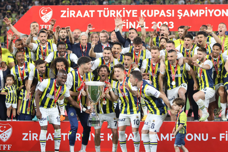 Fenerbahçe’de Orsolini için takas gündemde! O ismi istediler