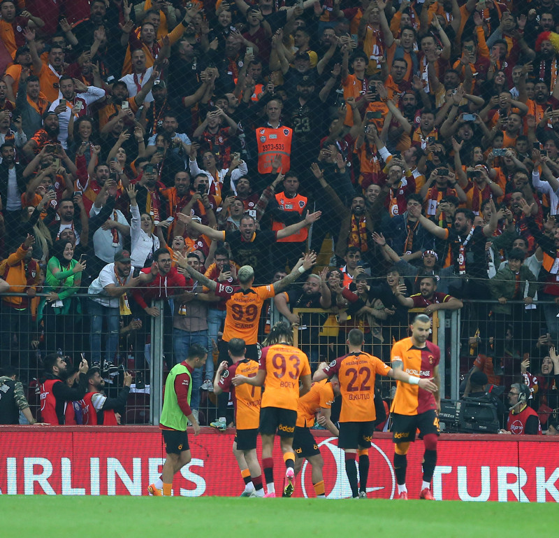 TRANSFER HABERİ: Galatasaray’da şok gelişme! Eski takımına geri dönüyor