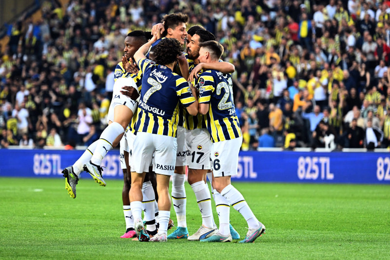 Galatasaray istedi Fenerbahçe kapıyor! Transferde yılın çalımı