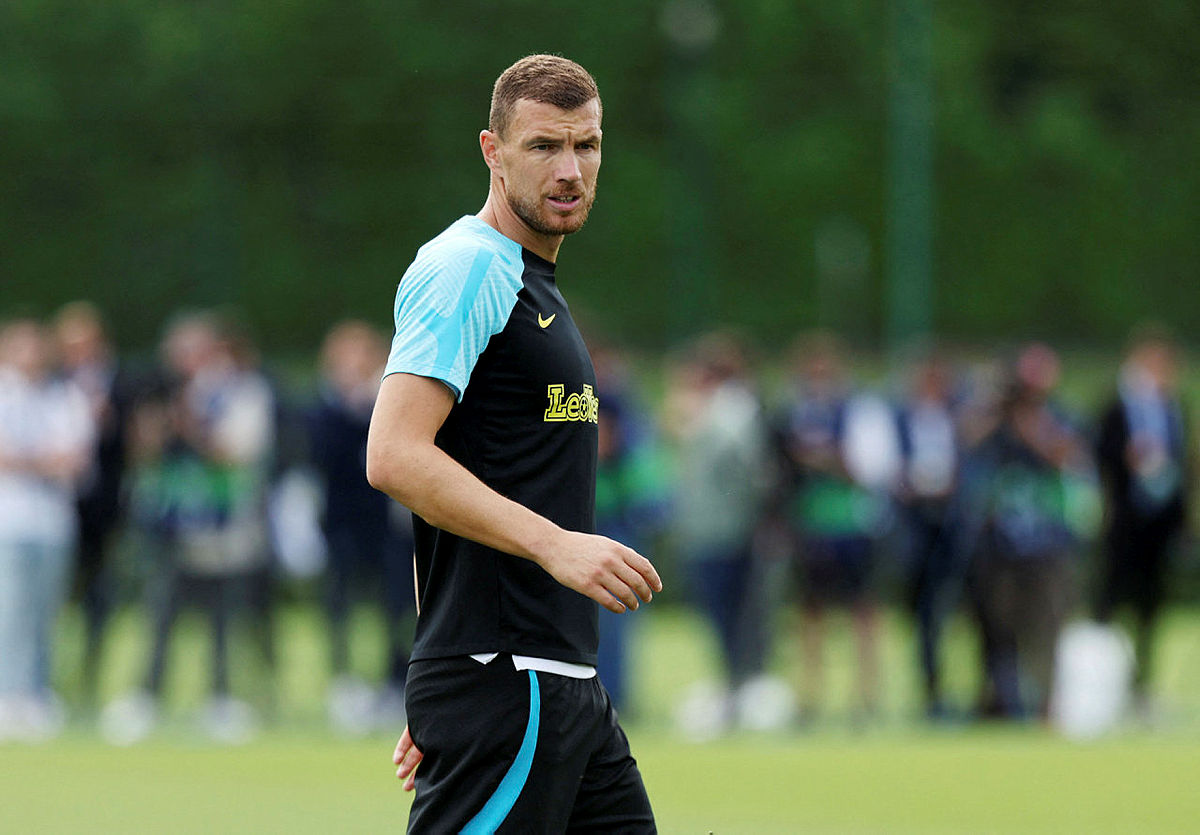 FENERBAHÇE TRANSFER HABERİ: Dzeko’da işlem tamam! Sıradaki isim Musa Barrow