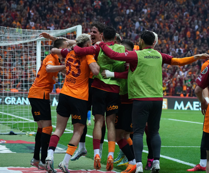 TRANSFER HABERİ: Galatasaray’ın listesindeydi! Kulüp başkanı yıldız ismin geleceği hakkında konuştu