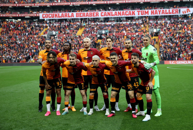 TRANSFER HABERİ: Galatasaray’da yıldız harekatı! Erden Timur 4 ismi bitiriyor