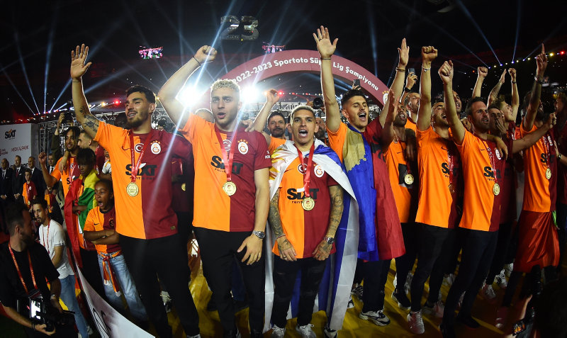 TRANSFER HABERİ: Galatasaray’ın eski aşkı alevlendi! İşte Aslan’ın yeni forveti