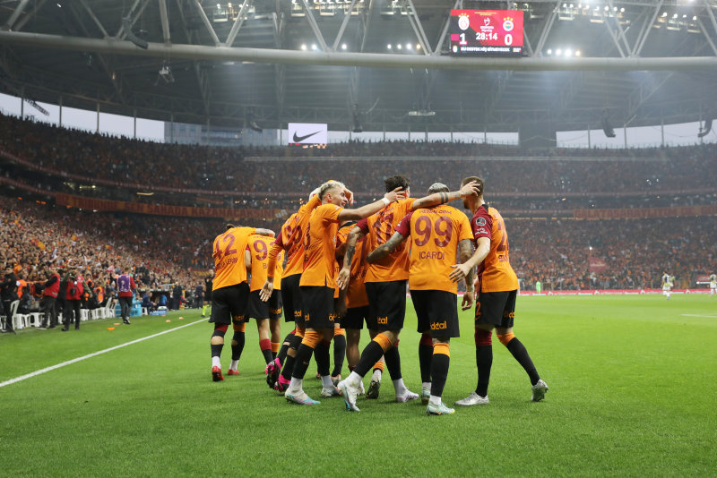 Galatasaray’dan Beşiktaş’a transfer çalımı!