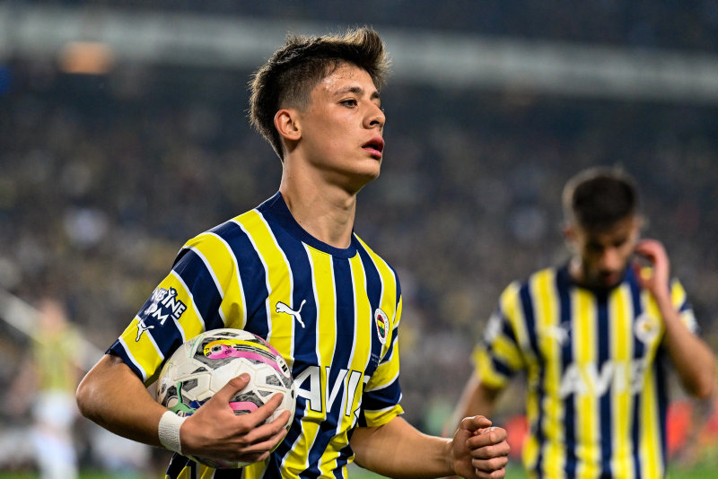SON DAKİKA FENERBAHÇE TRANSFER HABERİ: Dünya devinden Arda Güler çıkarması! Türkiye’ye geldiler