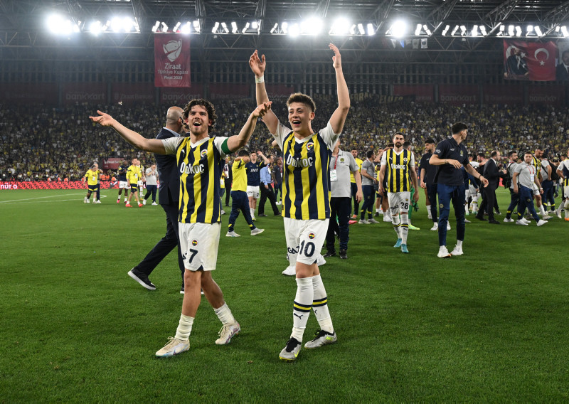 TRANSFER HABERİ: İspanyollardan Fenerbahçeli yıldıza kanca! Herkes Arda Güler derken...