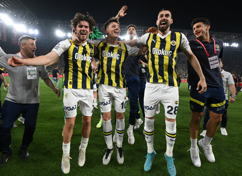 TRANSFER HABERİ: İspanyollardan Fenerbahçeli yıldıza kanca! Herkes Arda Güler derken...