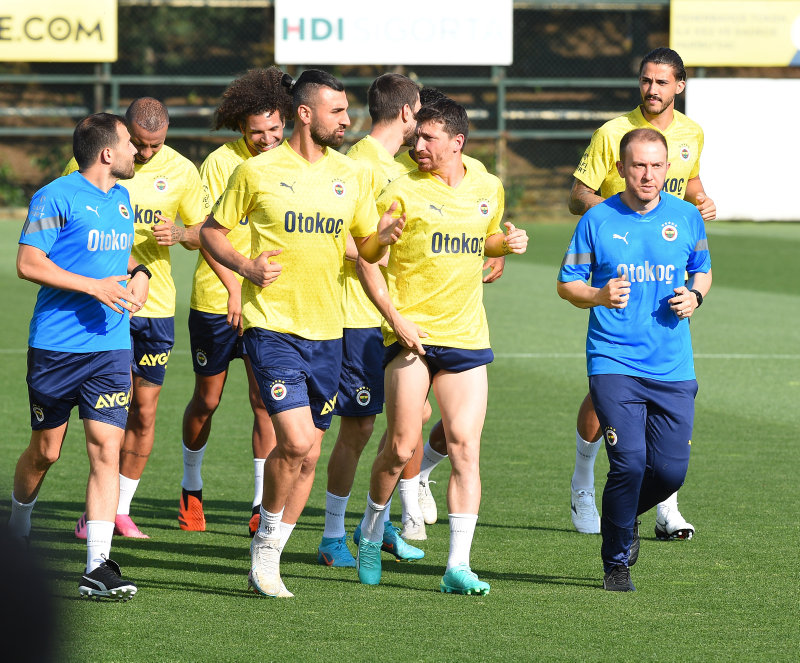 TRANSFER HABERLERİ: Fenerbahçe’den Galatasaray’a Leandro Paredes çalımı!