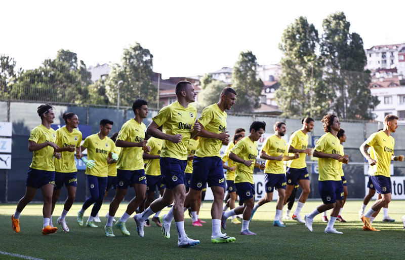 TRANSFER HABERLERİ: Fenerbahçe’den Galatasaray’a Leandro Paredes çalımı!