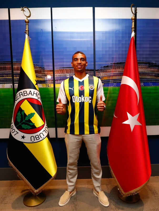 TRANSFER HABERİ - Edin Dzeko’dan sonra Fenerbahçe’ye bir yıldız forvet daha geliyor!