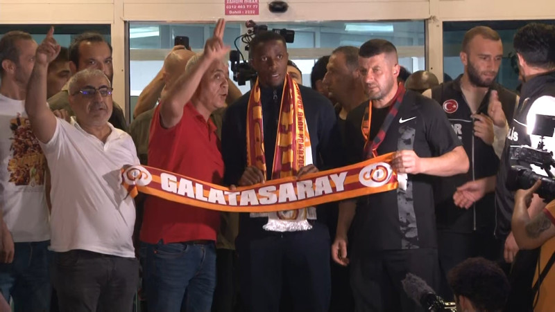 TRANSFER HABERLERİ: Galatasaray Wilfried Zaha’nın maliyetini açıkladı!