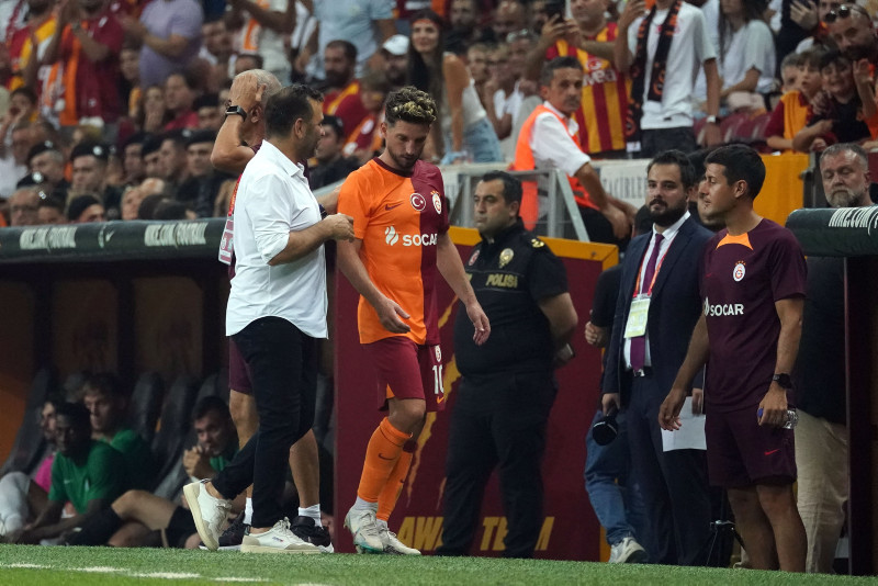 Galatasaray’da beklenmedik ayrılık! Büyük umutlarla gelmişti