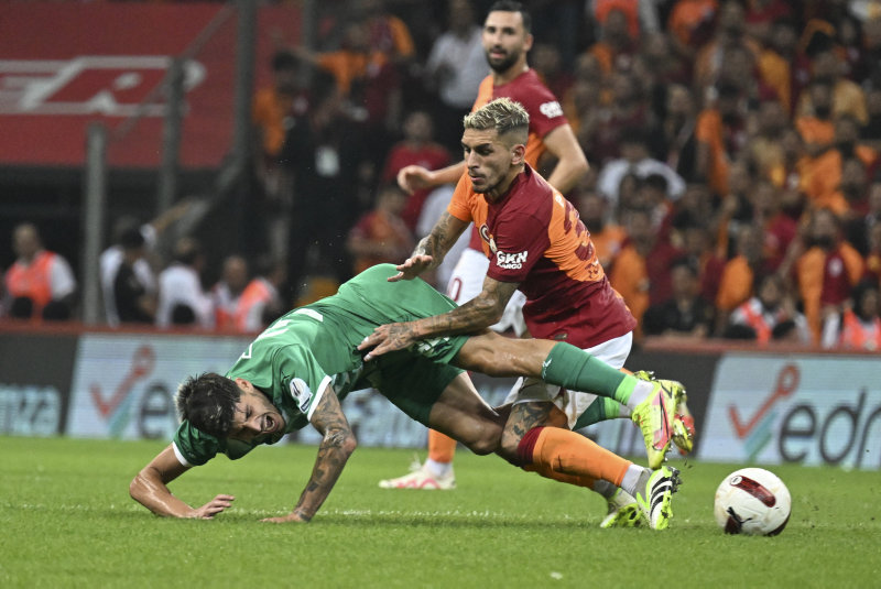 Bülent Timurlenk Galatasaray-Olimpija Ljubljana maçını yorumladı!