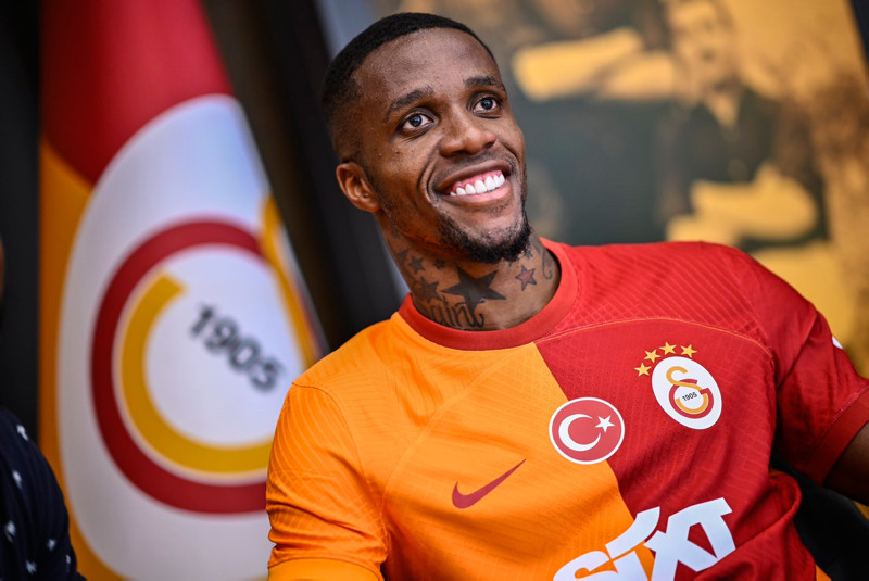 GALATASARAY HABERLERİ - Galatasaray’ın yıldızı kulüp satın aldı