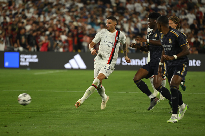 TRANSFER HABERİ | Fenerbahçe’ye Krunic’te kötü haber! Rota alternatif isme çevrildi