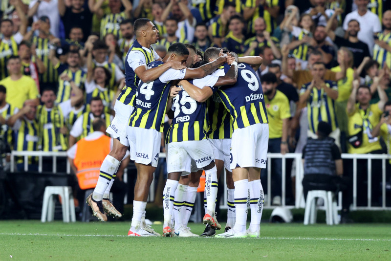 TRANSFER HABERİ - Fenerbahçe’ye İspanyol ön libero! Gözden çıkarılan rakam...
