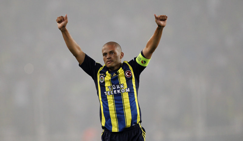 Alex de Souza’dan dikkat çeken sözler! Fenerbahçe’deki sözleşmem...