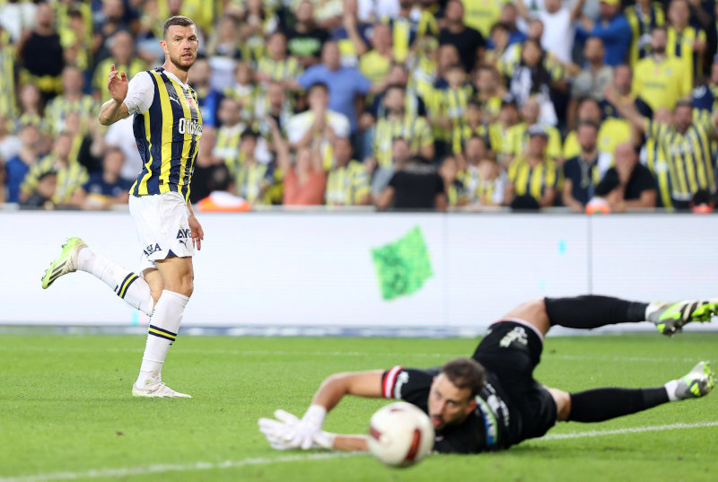 Fenerbahçeli Edin Dzeko’dan çarpıcı transfer itirafı!