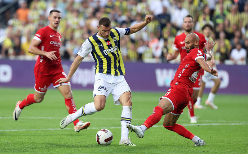 Fenerbahçeli Edin Dzeko’dan çarpıcı transfer itirafı!