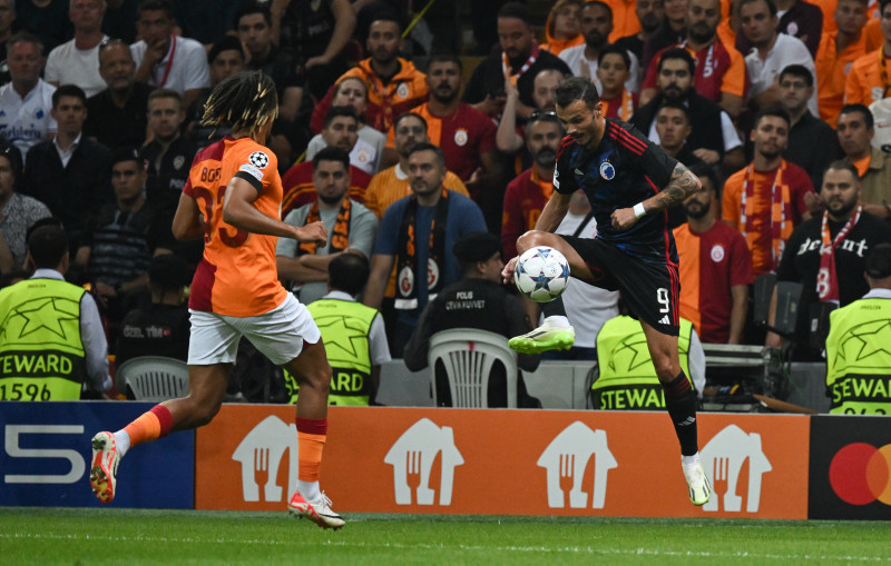 TRANSFER HABERLERİ | Dünya devlerinden Galatasaray’ın yıldızına kanca! Gözler Old Trafford’da olacak