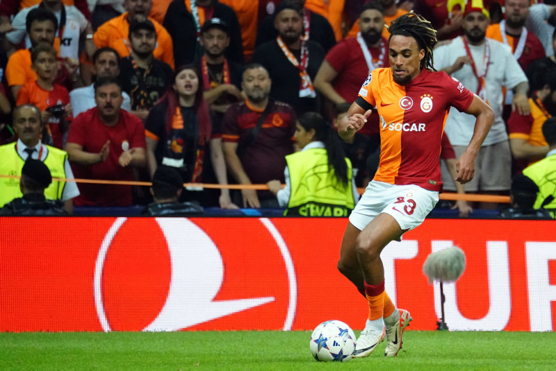 TRANSFER HABERLERİ | Dünya devlerinden Galatasaray’ın yıldızına kanca! Gözler Old Trafford’da olacak