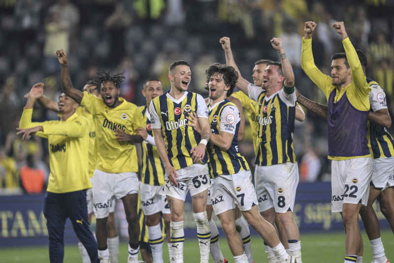 Fenerbahçe her alanda lider! Rakiplerine fark attı