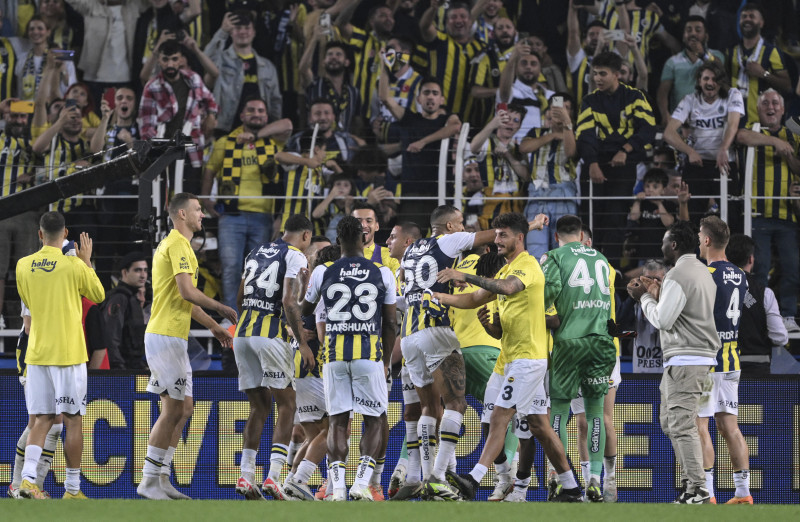 Fenerbahçe her alanda lider! Rakiplerine fark attı