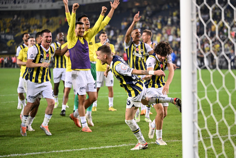 Fenerbahçe her alanda lider! Rakiplerine fark attı
