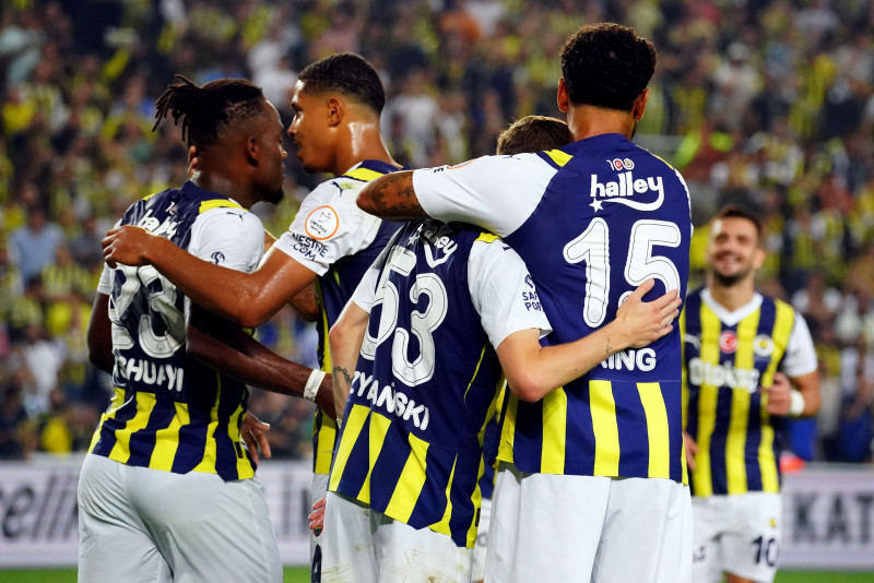 Fenerbahçe her alanda lider! Rakiplerine fark attı
