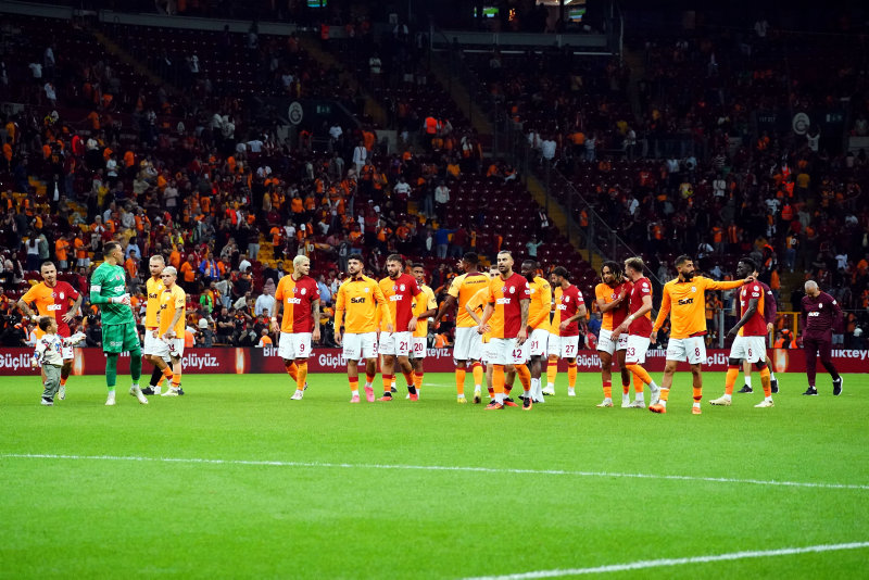 Galatasaray’da Manchester United maçı öncesi Hakim Ziyech gelişmesi!
