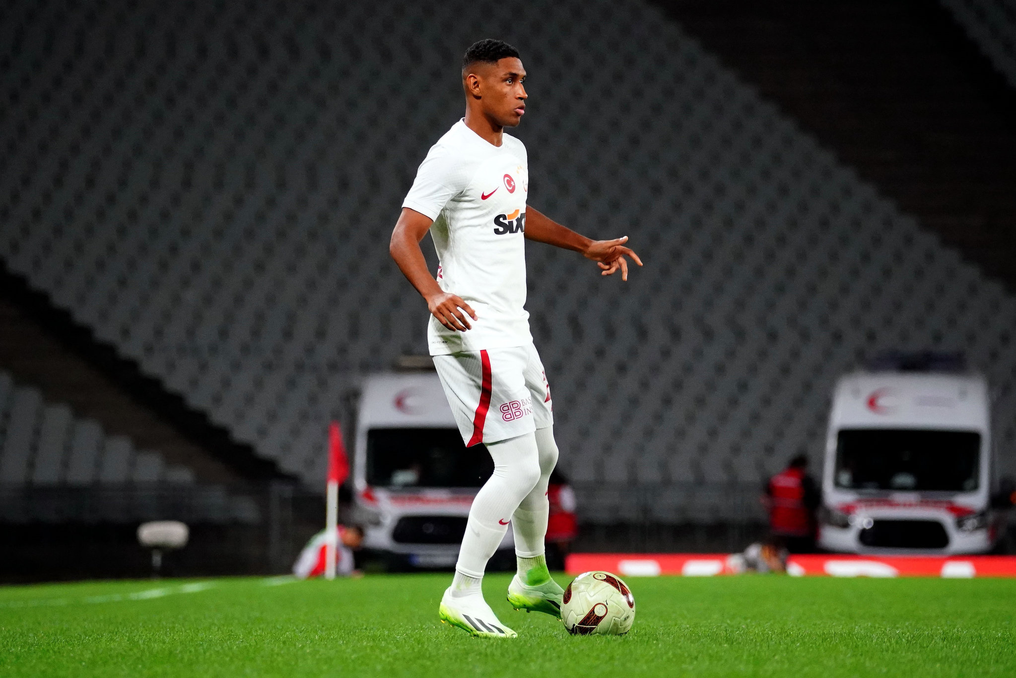 TRANSFER HABERLERİ: Flaş Tete ve Galatasaray açıklaması! Yasa dışı fayda sağladılar