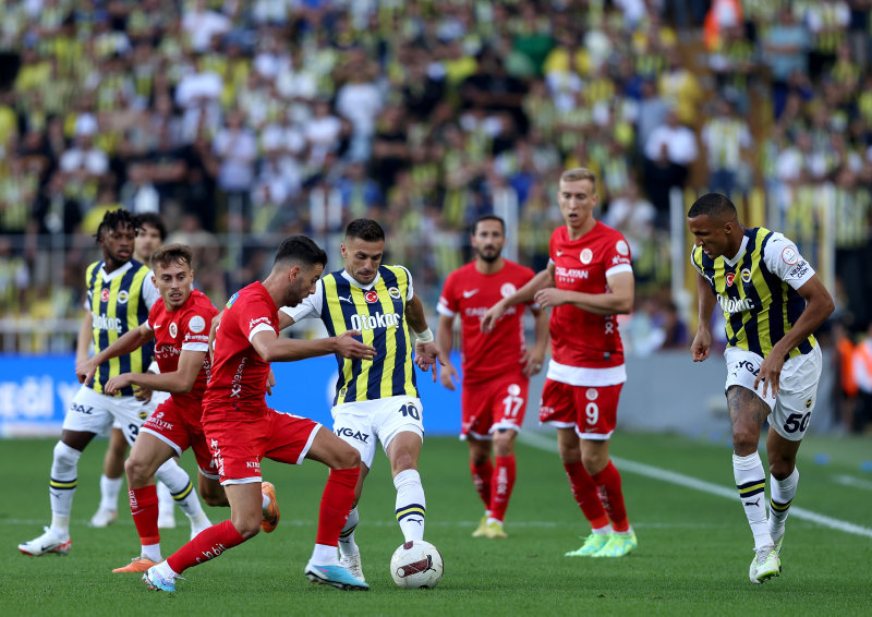 TRANSFER HABERİ: Fenerbahçe’de Tadic şoku! Bunu kimse beklemiyordu