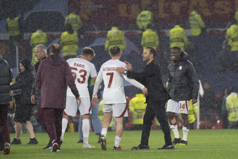 Ömer Üründül Manchester United-Galatasaray karşılaşmasını değerlendirdi!