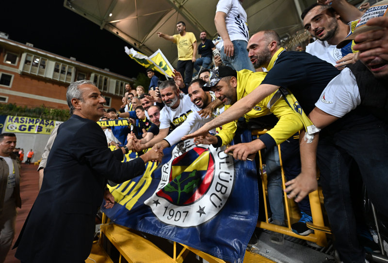 Fenerbahçe’ye kötü haber! Milli takımda sakatlandı