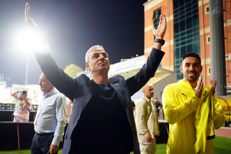 Fenerbahçe’den ses getirecek transfer! Galatasaray’ın eski yıldızı geliyor