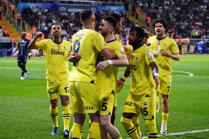 Fenerbahçe’de ön libero harekatı! Bir Szymanski daha