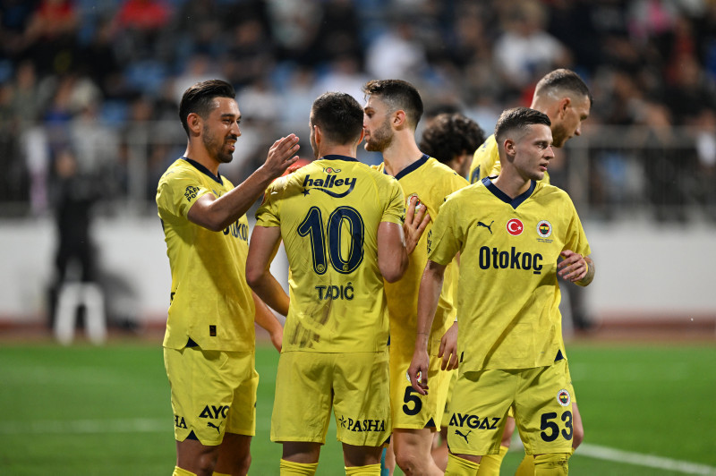 Fenerbahçe’de ön libero harekatı! Bir Szymanski daha