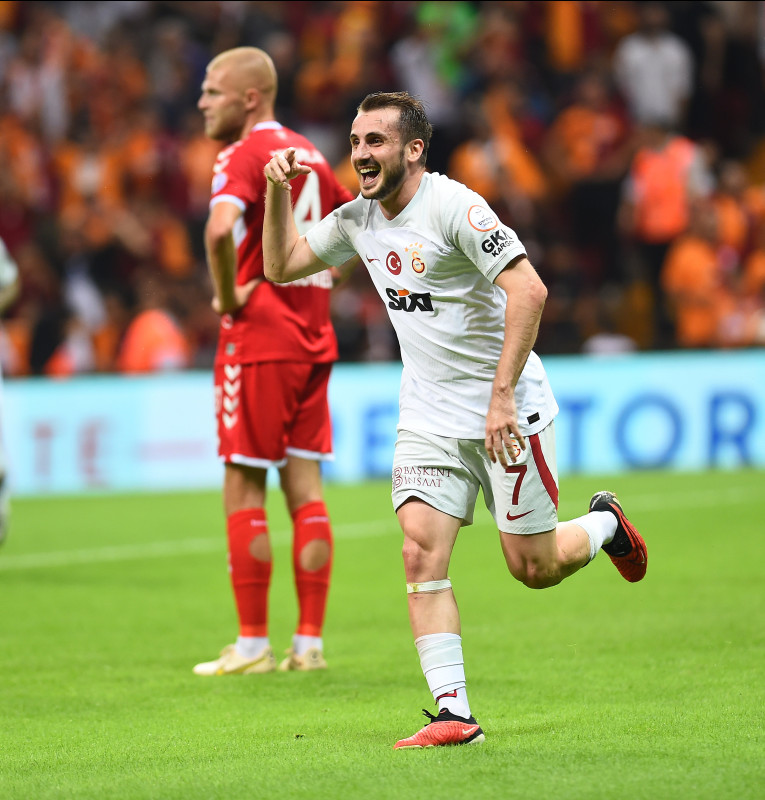 GALATASARAY HABERLERİ: Kerem Aktürkoğlu için sıraya girdiler! Premier Lig...