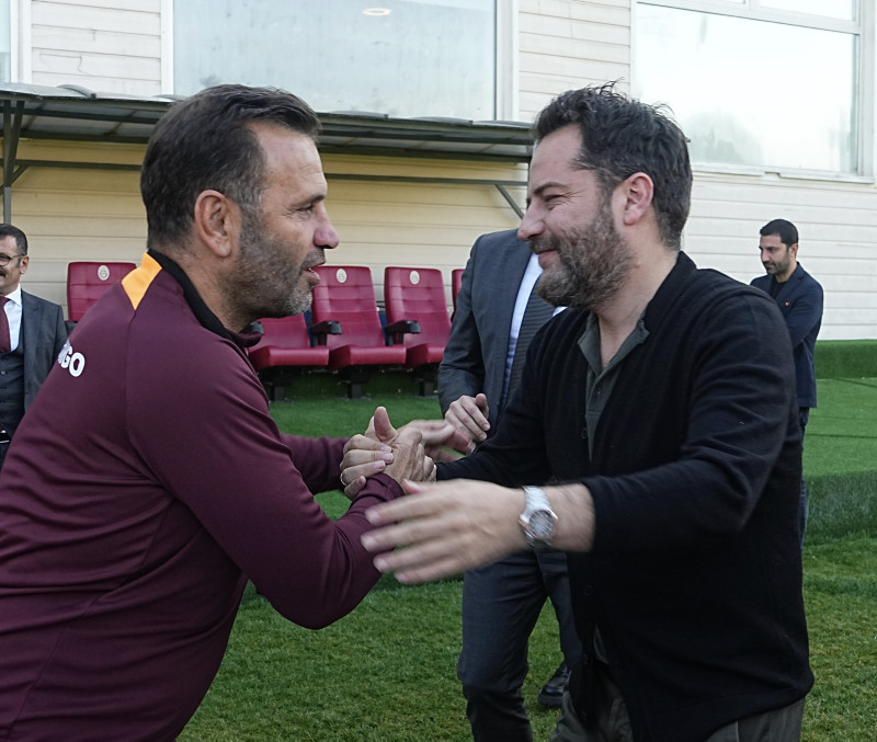 GALATASARAY TRANSFER HABERLERİ: Yıldız ismin kafası karışık! Gelen teklifler sonrası...
