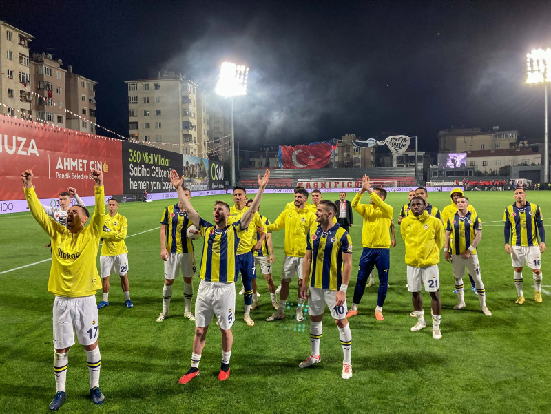 Fenerbahçe’de flaş transfer gelişmesi! Krunic...