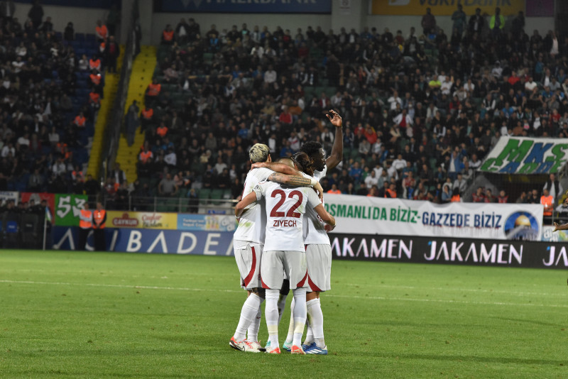 TRANSFER HABERLERİ | Eski Beşiktaşlı yıldızın  menajerinden Galatasaray açıklaması! Masaya oturduk