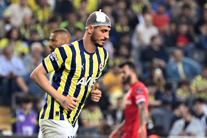 FENERBAHÇE TRANSFER HABERİ: Samet Akaydın’a flaş talip! Yeni adresi...
