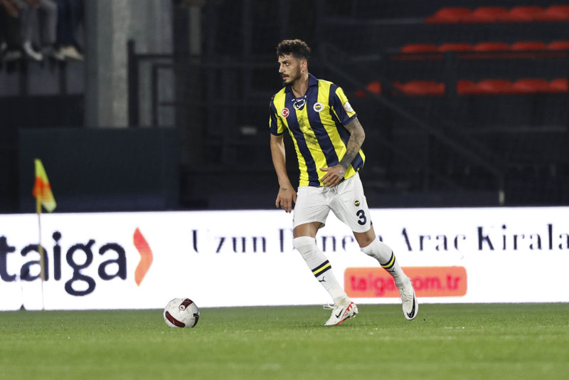 FENERBAHÇE TRANSFER HABERİ: Samet Akaydın’a flaş talip! Yeni adresi...