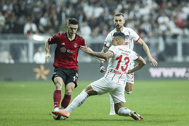 Beşiktaş’ta Rashica tehlikesi! O maçta oynamayabilir