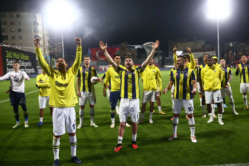FENERBAHÇE HABERİ | Gözler Fred ve Alexander Djiku’da! Adana Demirspor maçında...