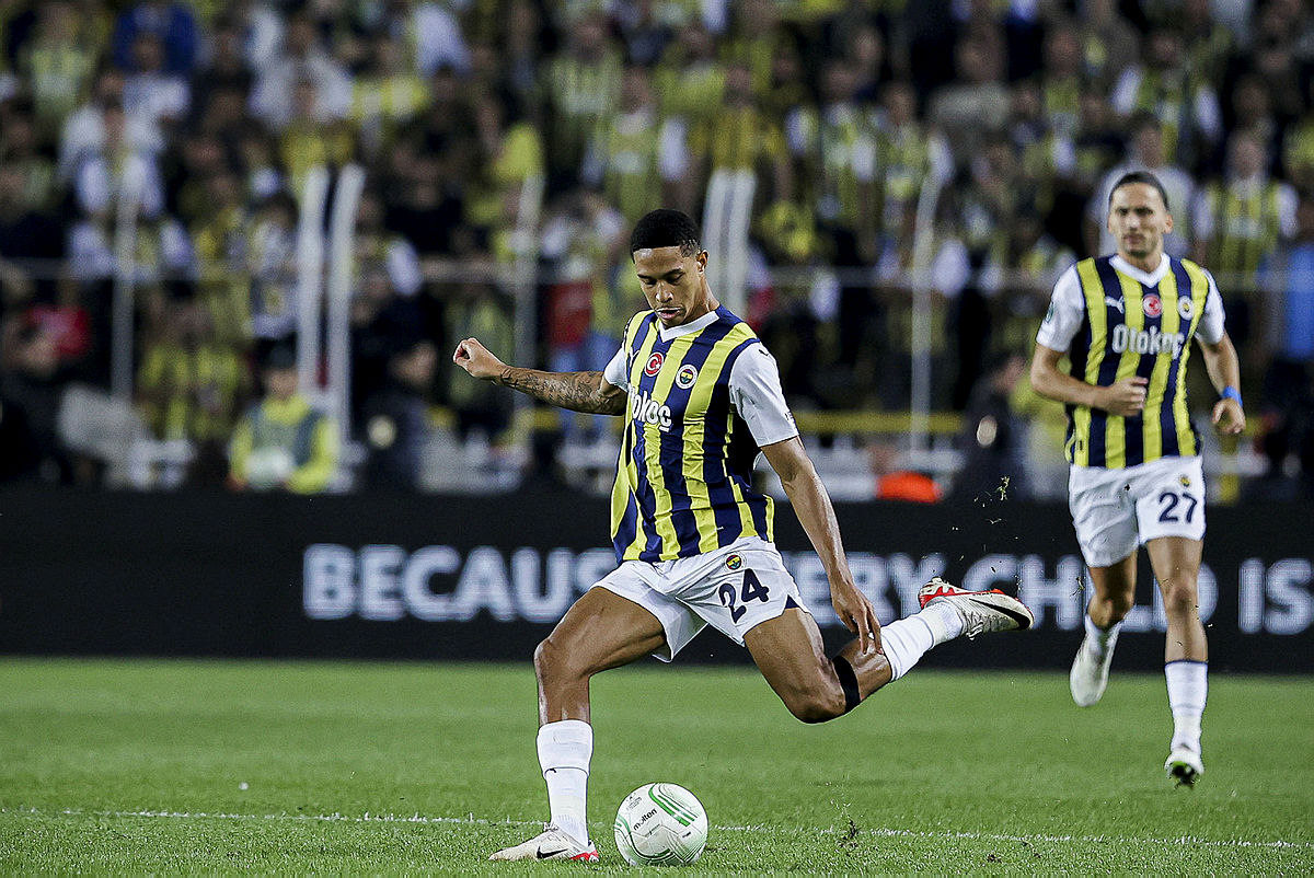 İsmail Kartal’ın sakatlıklarla başı dertte! İşte Fenerbahçe’nin Ludogorets maçı muhtemel 11