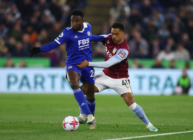 İngiliz ekibi devrede! Fenerbahçe ve Galatasaray’a transferde zorlu rakip