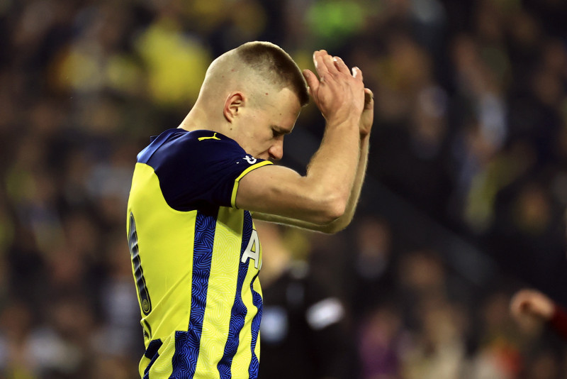 Fenerbahçe’de sürpriz gelişme! Yeni ayrılmıştı şimdi dönmek istiyor