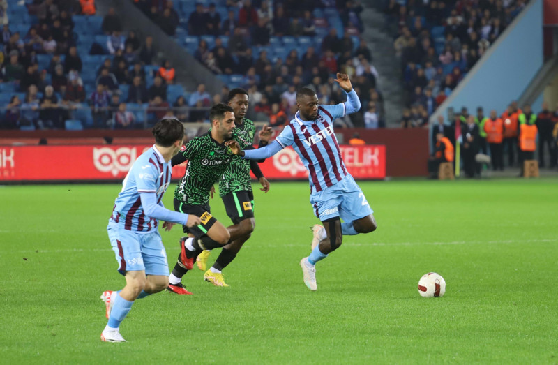 Spor yazarları Trabzonspor - Tümosan Konyaspor maçını yorumladı!