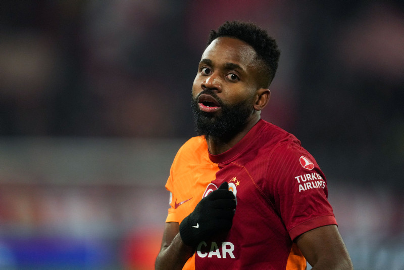 Galatasaray’da dev operasyon! Okan Buruk 5 ismin üstünü çizdi